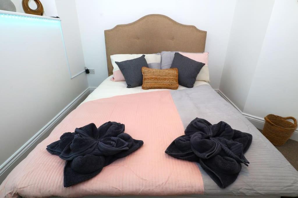 New Sunset Square Eastbourne 2 Bed Apartment, Long Stay Welcome Bagian luar foto